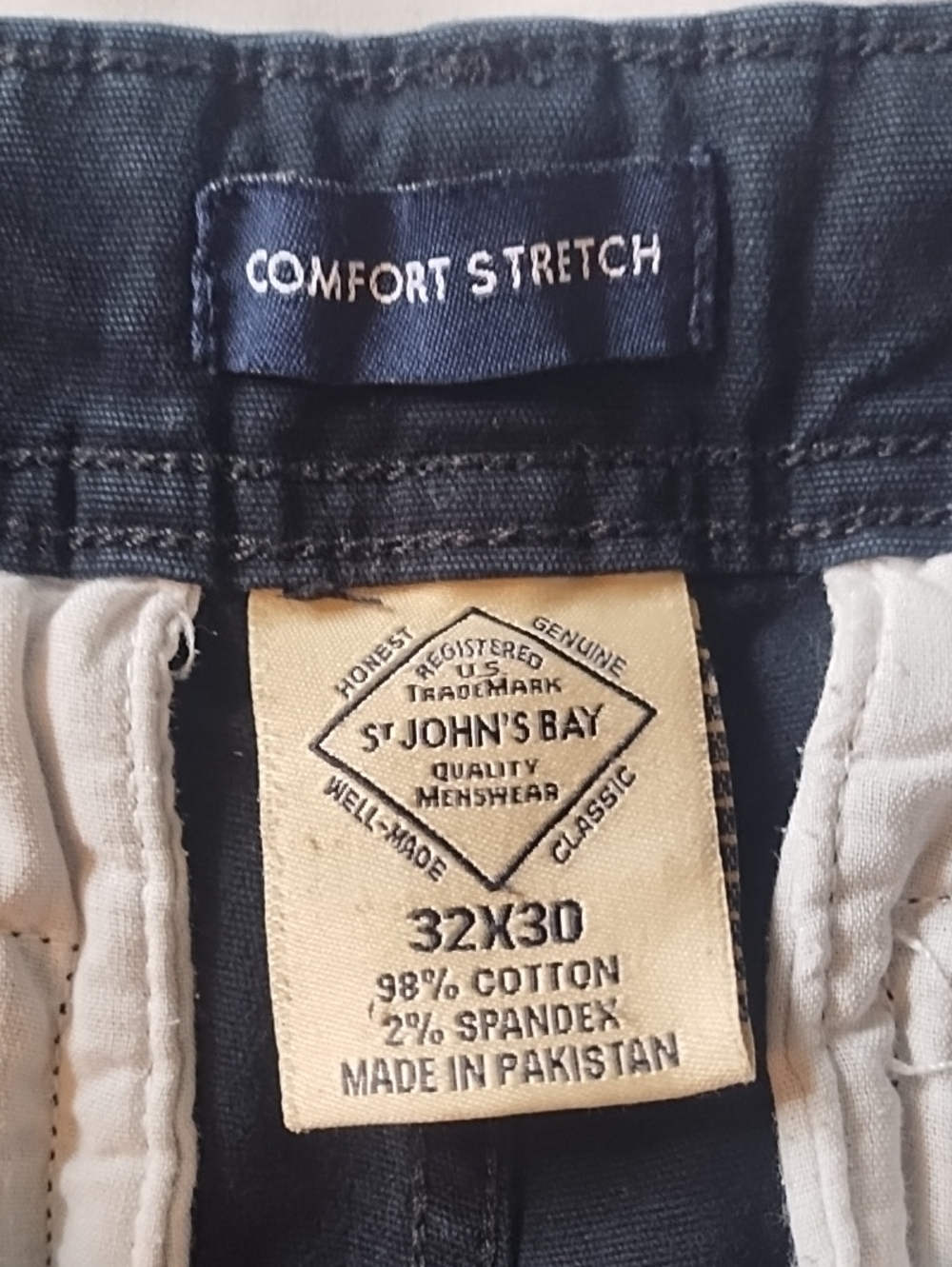St. John's Bay Cargo Pants 32x30 - Picture 7 of 7